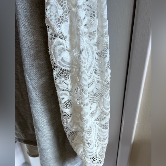 Long sleeves lace detail tunic - Picture 3 of 5